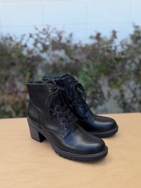 Frye & Co Black Lace Up Block Heeled Combat Boots 7.5 Whimsigoth Punk Grunge Emo